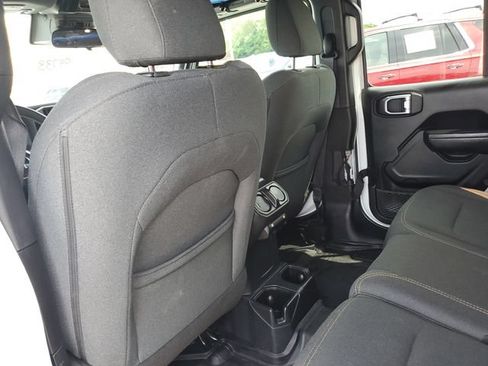 Used 2024 Jeep Wrangler Unlimited Sport AWD/4WD image 14