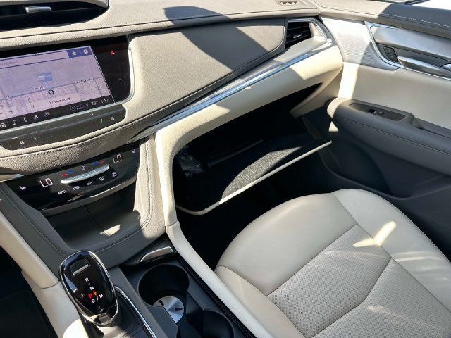 Used 2024 Cadillac XT5 Premium Luxury w/ LPO, Floor Liner Package AWD/4WD image 32