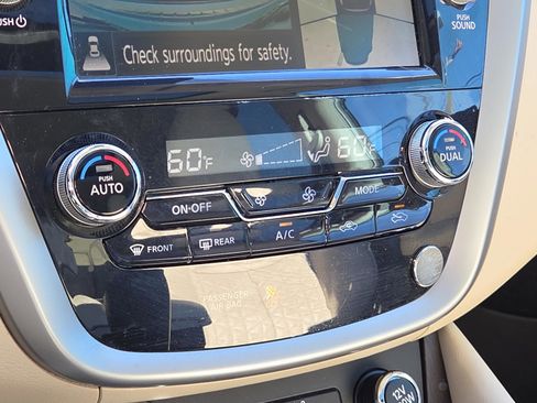 Used 2020 Nissan Murano Platinum image 27