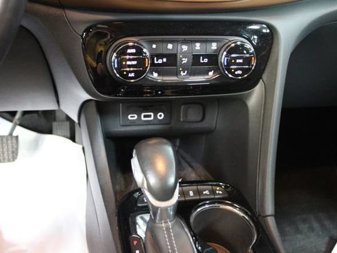 Used 2023 Buick Encore GX Essence w/ Advanced Technology Package AWD/4WD image 20
