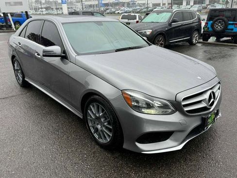 Used 2014 Mercedes-Benz E 350 4MATIC Sedan image 5