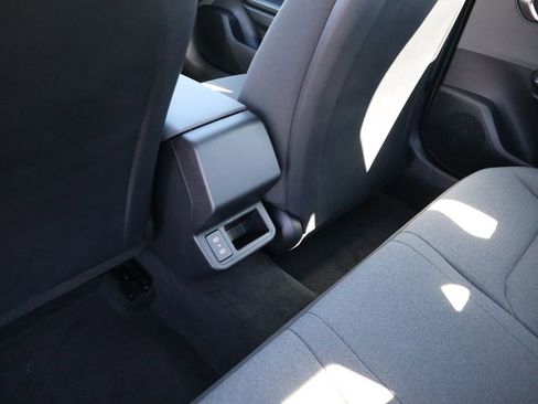 New 2025 Kia K4 LXS image 17