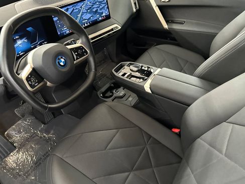 Used 2024 BMW iX xDrive50 w/ Sport Package image 11