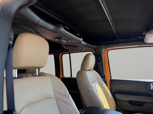 Used 2018 Jeep Wrangler Unlimited Rubicon w/ LED Lighting Group image 31