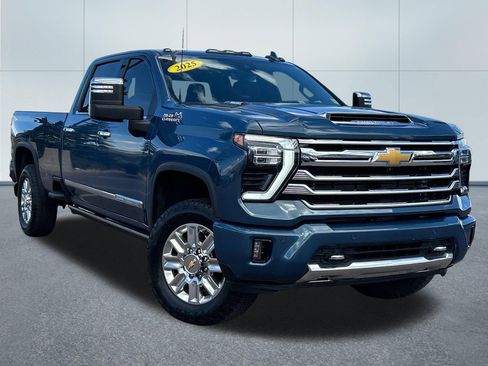 Used 2025 Chevrolet Silverado 3500 High Country w/ High Country Premium Package AWD/4WD image 35