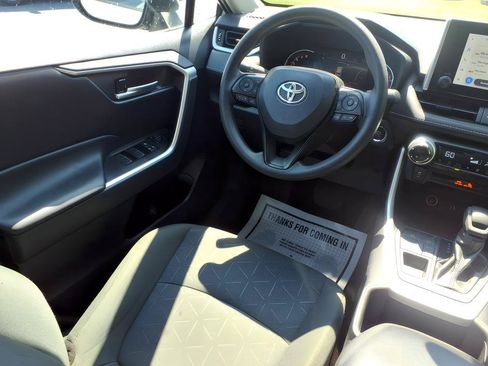 Used 2023 Toyota RAV4 XLE AWD/4WD image 24