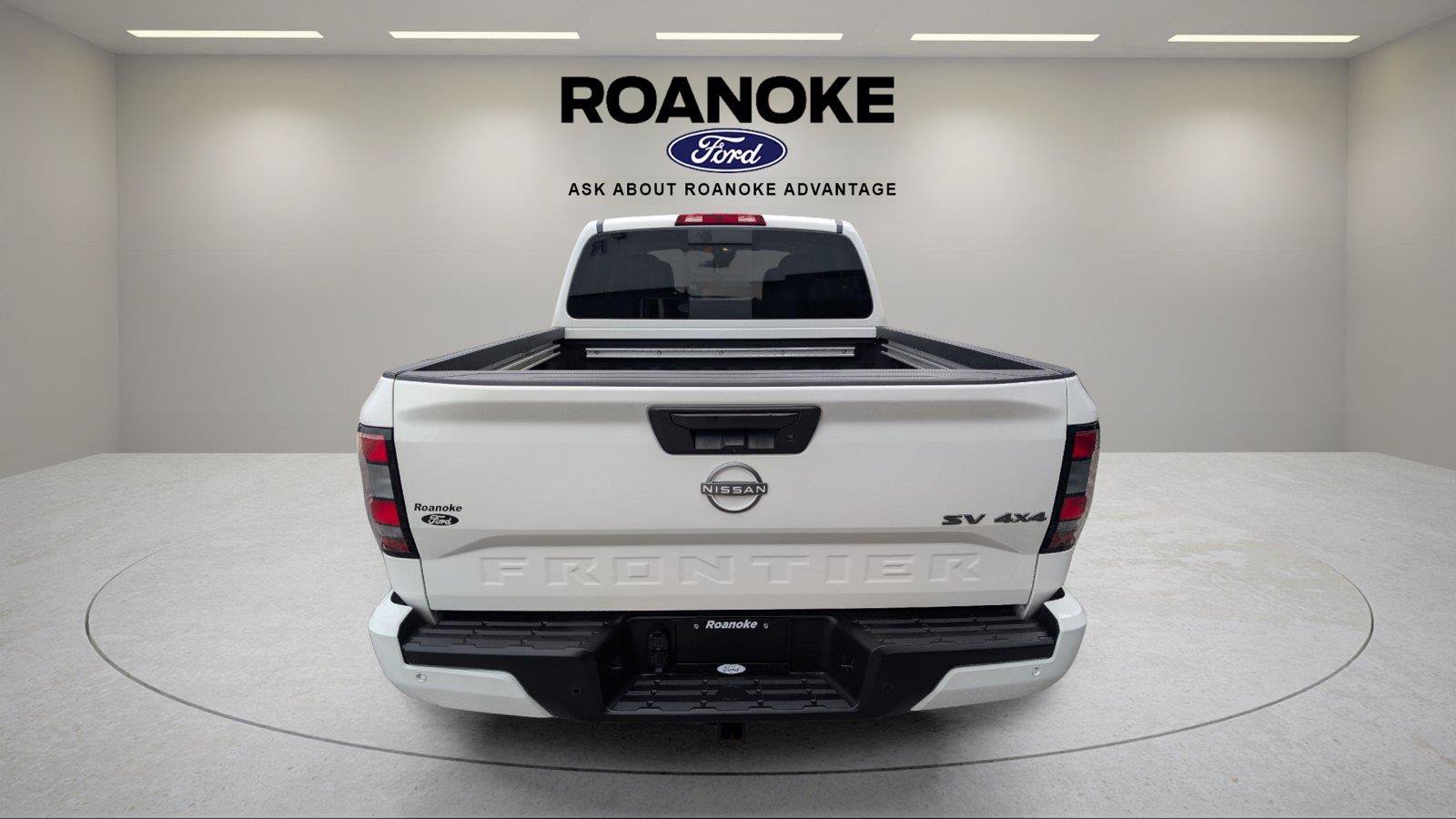 Used 2023 Nissan Frontier SV w/ SV Convenience Package AWD/4WD image 13