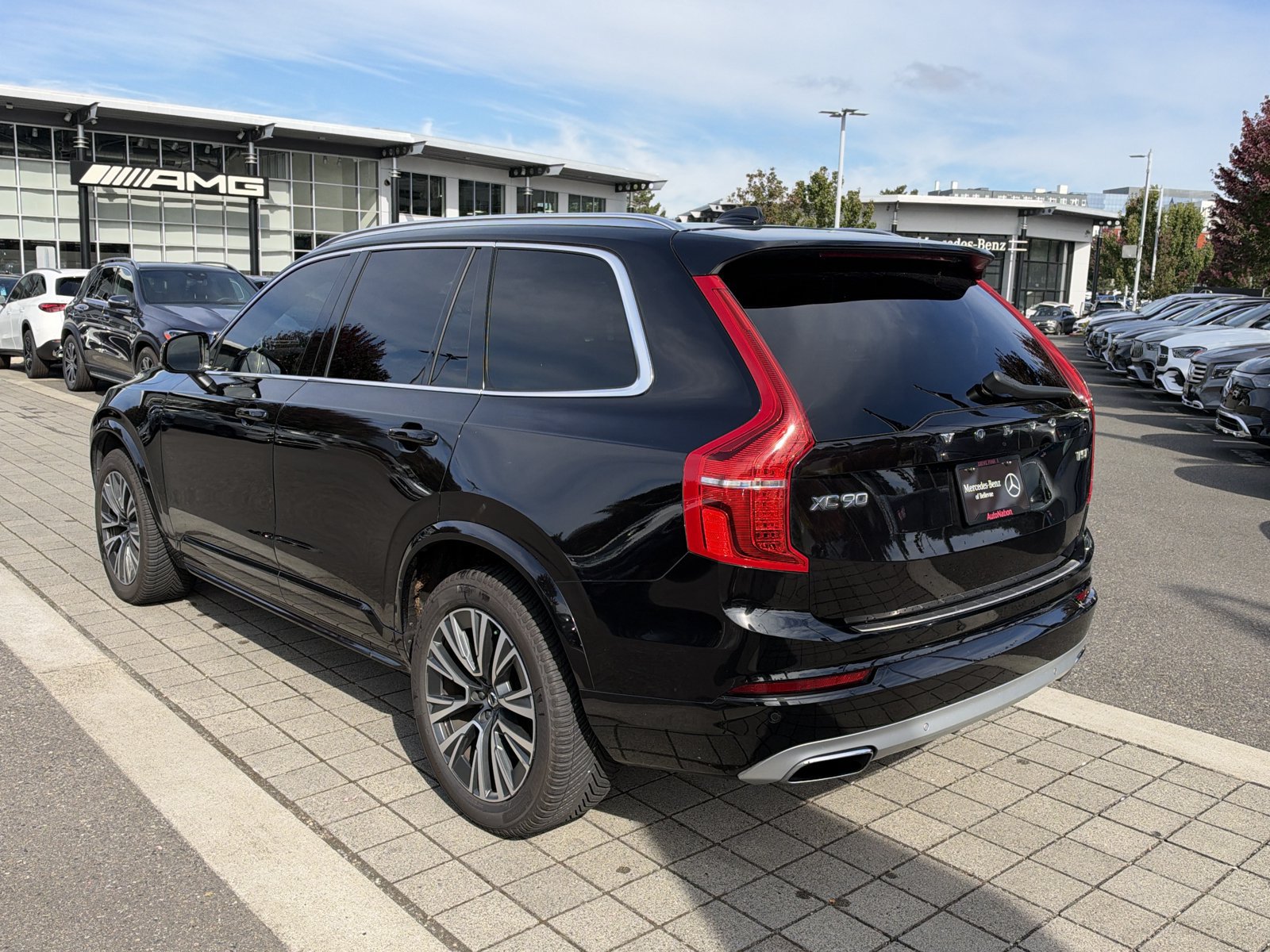 Used 2020 Volvo XC90 T5 Momentum w/ Protection Package Premier AWD/4WD image 8