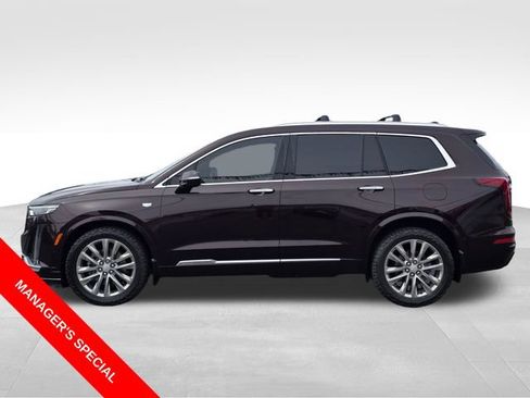Used 2021 Cadillac XT6 Premium Luxury w/ Platinum Package AWD/4WD image 2