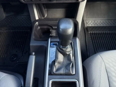 Used 2022 Toyota Tacoma SR5 image 37