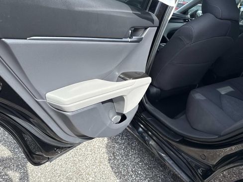 Used 2024 Toyota Camry LE image 12