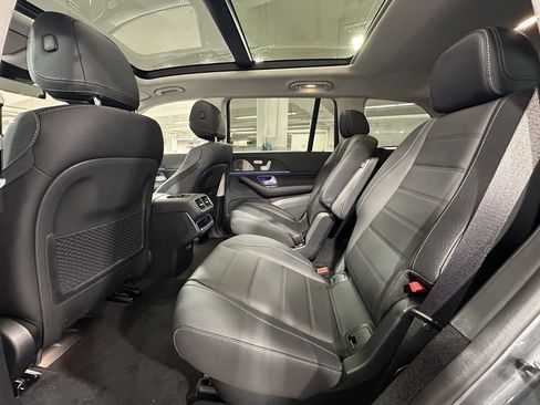 New 2026 Mercedes-Benz GLS 450 4MATIC image 17