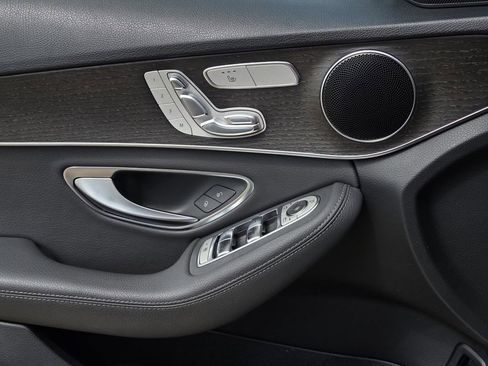 Used 2020 Mercedes-Benz C 300 Sedan image 25