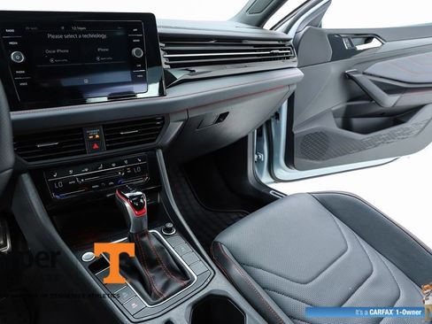 Used 2025 Volkswagen Jetta GLI Autobahn image 60