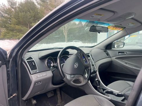 Used 2011 Hyundai Sonata SE image 12