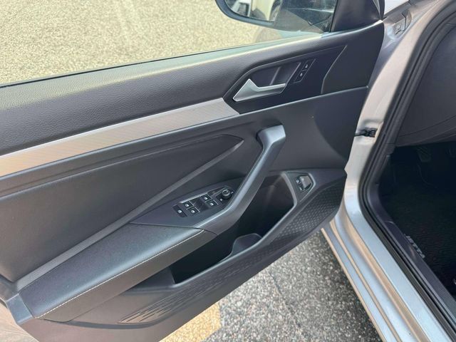 Certified 2022 Volkswagen Jetta Sport FWD image 16