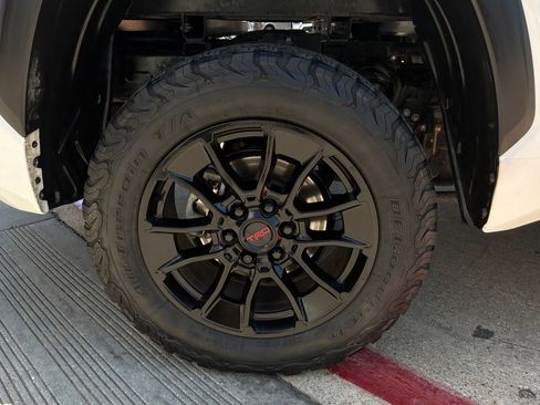 Used 2023 Toyota Tundra SR5 AWD/4WD image 8