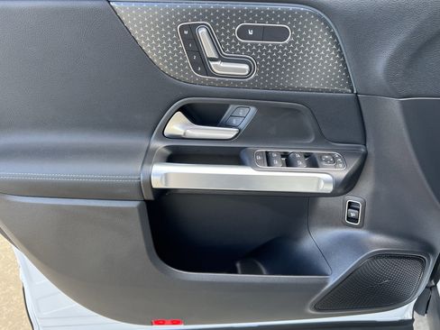 Used 2024 Mercedes-Benz EQB 250+ image 14