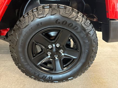 Used 2013 Jeep Wrangler Unlimited Sahara w/ Connectivity Group image 61