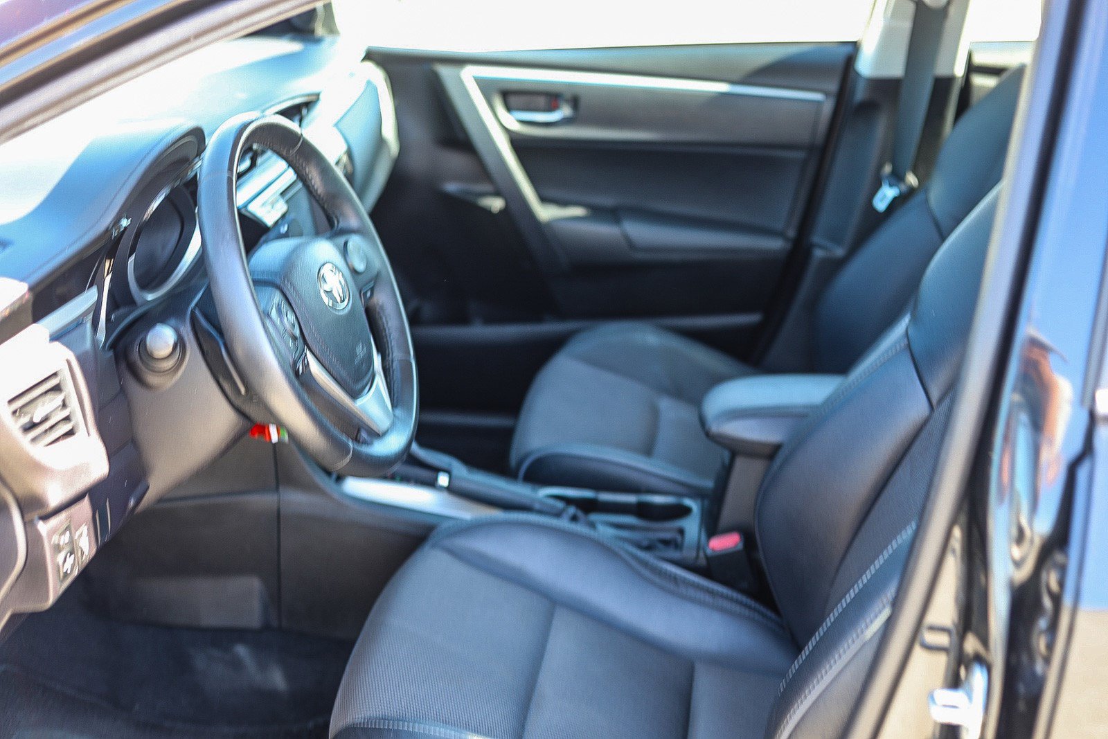 Used 2016 Toyota Corolla S FWD image 16