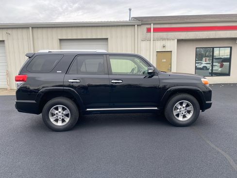 Used 2013 Toyota 4Runner Limited image 4