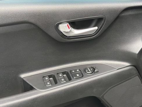 Certified 2022 Kia Rio S FWD image 15