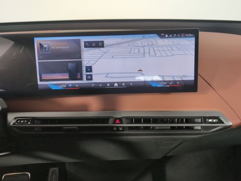 Used 2026 BMW iX xDrive45 w/ M Sport Package image 24