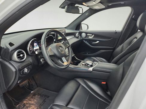 Used 2017 Mercedes-Benz GLC 300 4MATIC image 16