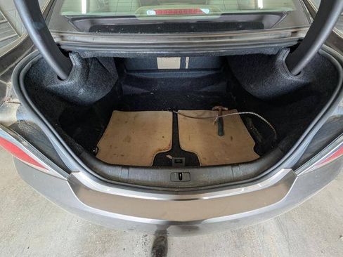 Used 2010 Buick LaCrosse CXL FWD image 25