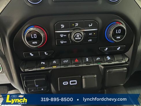 Used 2021 Chevrolet Silverado 1500 LT Trail Boss w/ LT Trail Boss Premium Package AWD/4WD image 13
