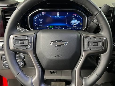 Used 2024 Chevrolet Silverado 2500 ZR2 w/ Technology Package AWD/4WD image 24