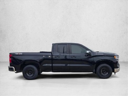 Used 2022 Chevrolet Silverado 1500 LT image 4