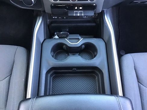 Used 2019 RAM 1500 Big Horn AWD/4WD image 16