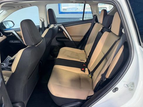 Used 2018 Toyota RAV4 XLE FWD image 20