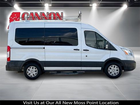 Used 2018 Ford Transit 150 XLT image 6