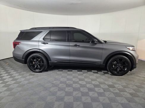 Used 2022 Ford Explorer ST-Line w/ Class IV Trailer Tow Package image 5