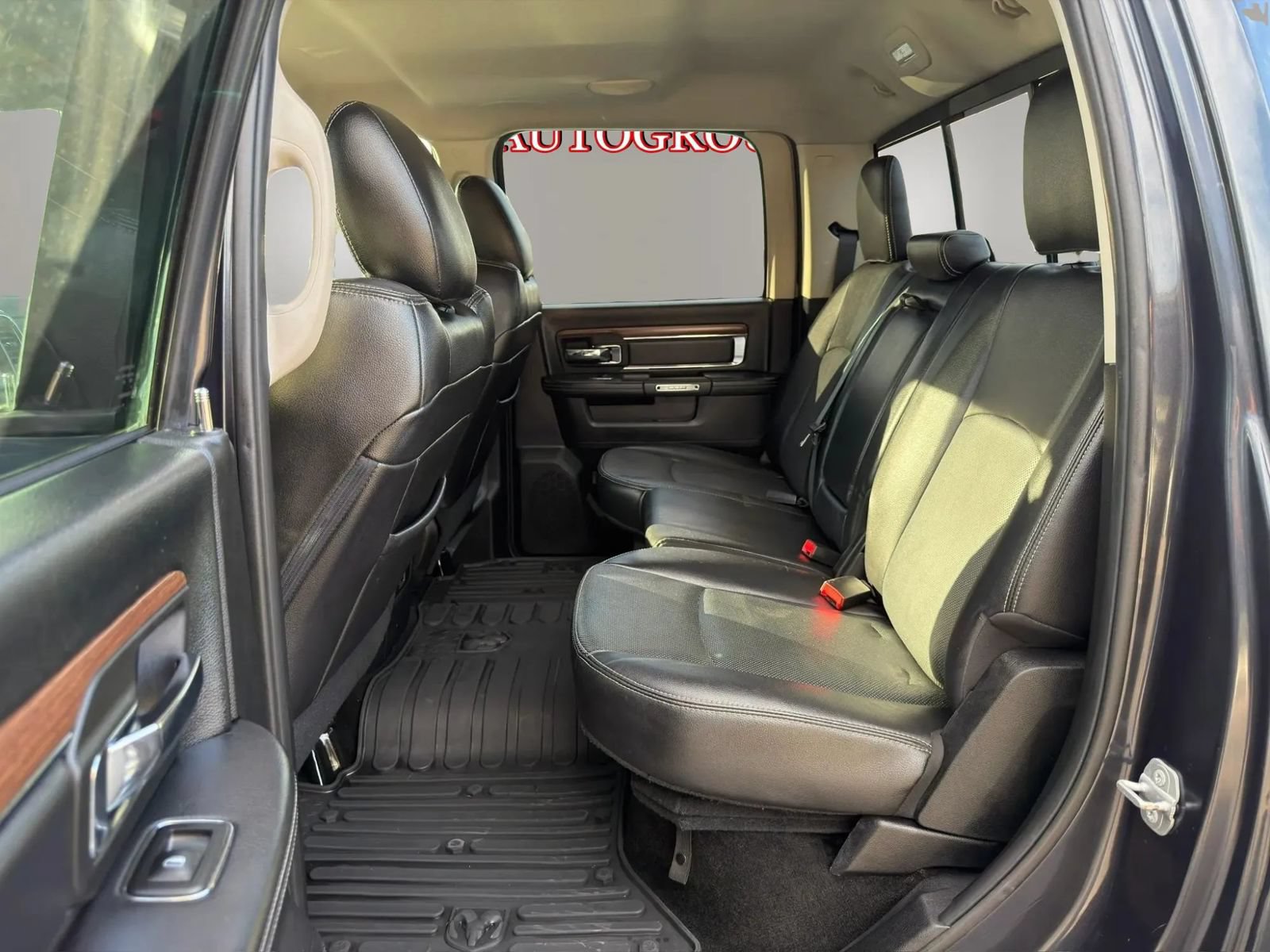 Used 2016 RAM 1500 Laramie w/ Convenience Group AWD/4WD image 13