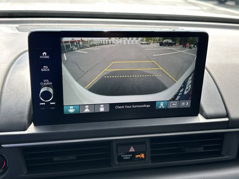 Used 2025 Honda Pilot EX-L image 27