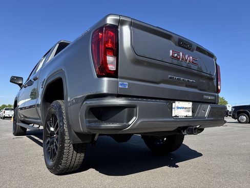 Used 2022 GMC Sierra 1500 Elevation AWD/4WD image 8
