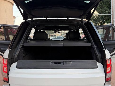 Used 2015 Land Rover Range Rover Supercharged image 24
