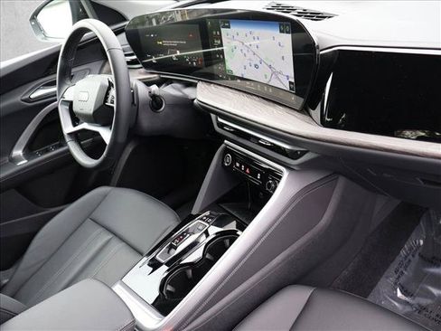 Certified 2025 Audi Q5 Premium w/ Convenience Package AWD/4WD image 27