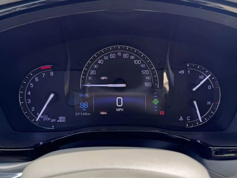 Used 2017 Cadillac XT5 Luxury w/ Driver Awareness Package FWD image 16
