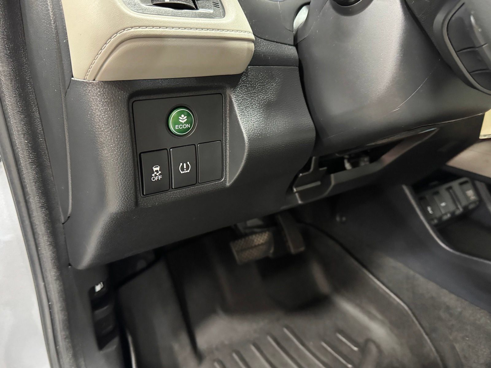 Used 2018 Honda HR-V LX image 19