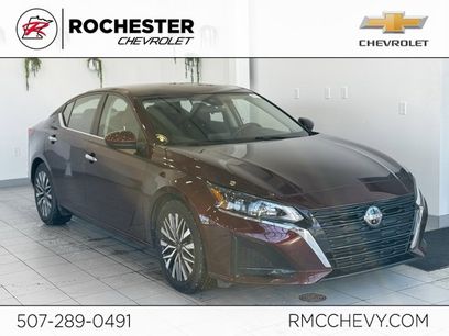 Used 2023 Nissan Altima 2.5 SV