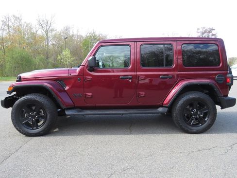 Used 2021 Jeep Wrangler Unlimited Sahara AWD/4WD image 8
