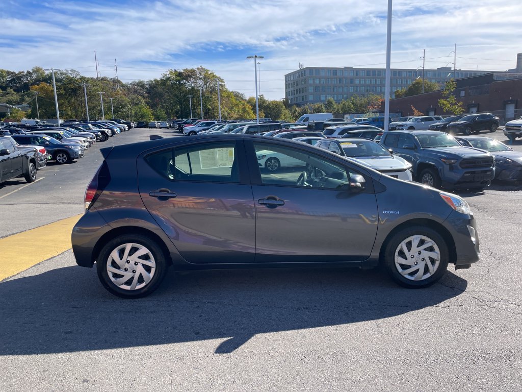 Used 2015 Toyota Prius C One FWD image 6