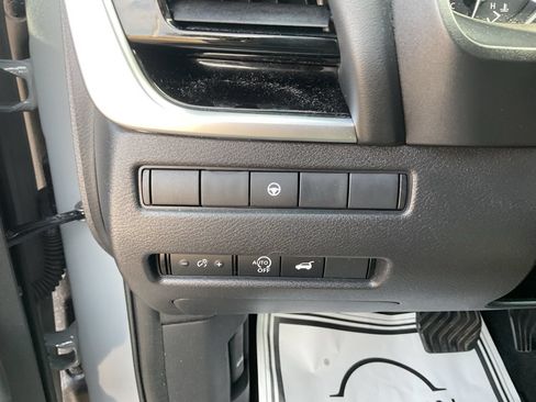 Used 2023 Nissan Rogue SL w/ SL Premium Package FWD image 25