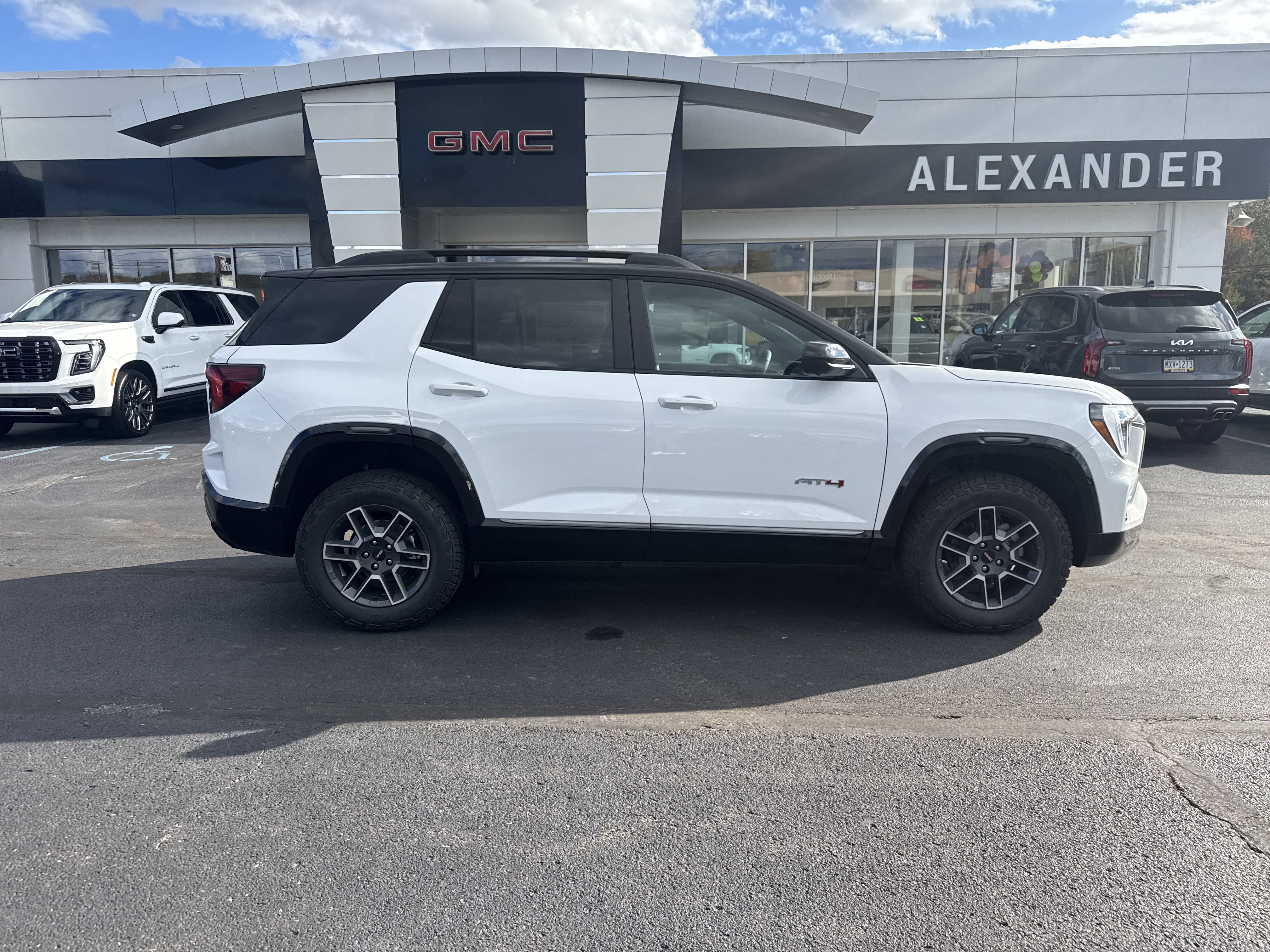 New 2026 GMC Terrain AT4 w/ Technology Package II AWD/4WD image 2