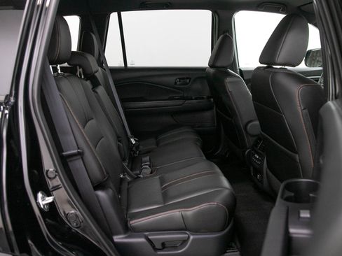 Used 2023 Honda Passport TrailSport image 12