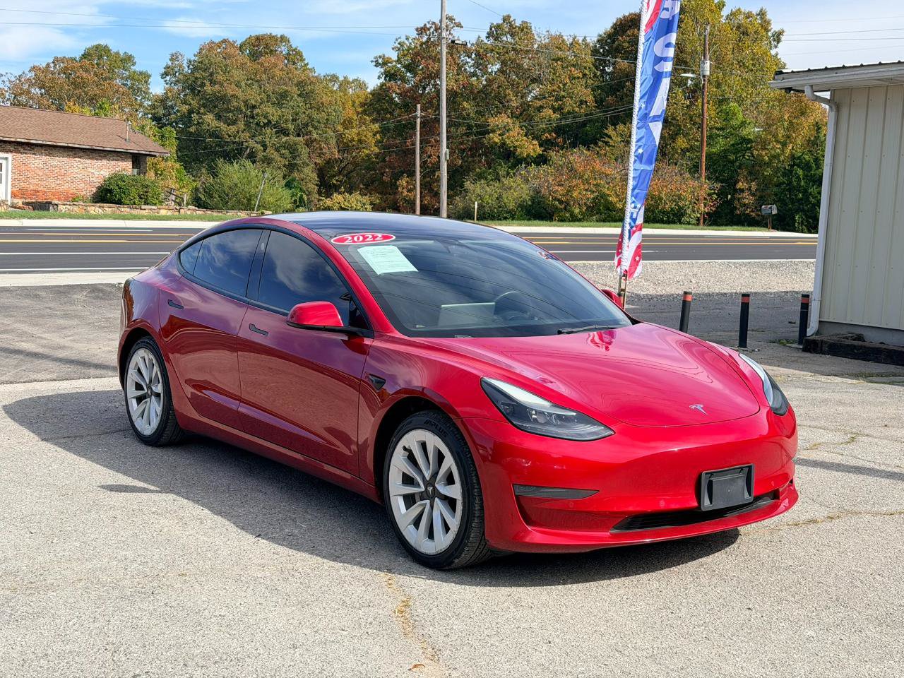 Used 2022 Tesla Model 3 Standard Range RWD image 3